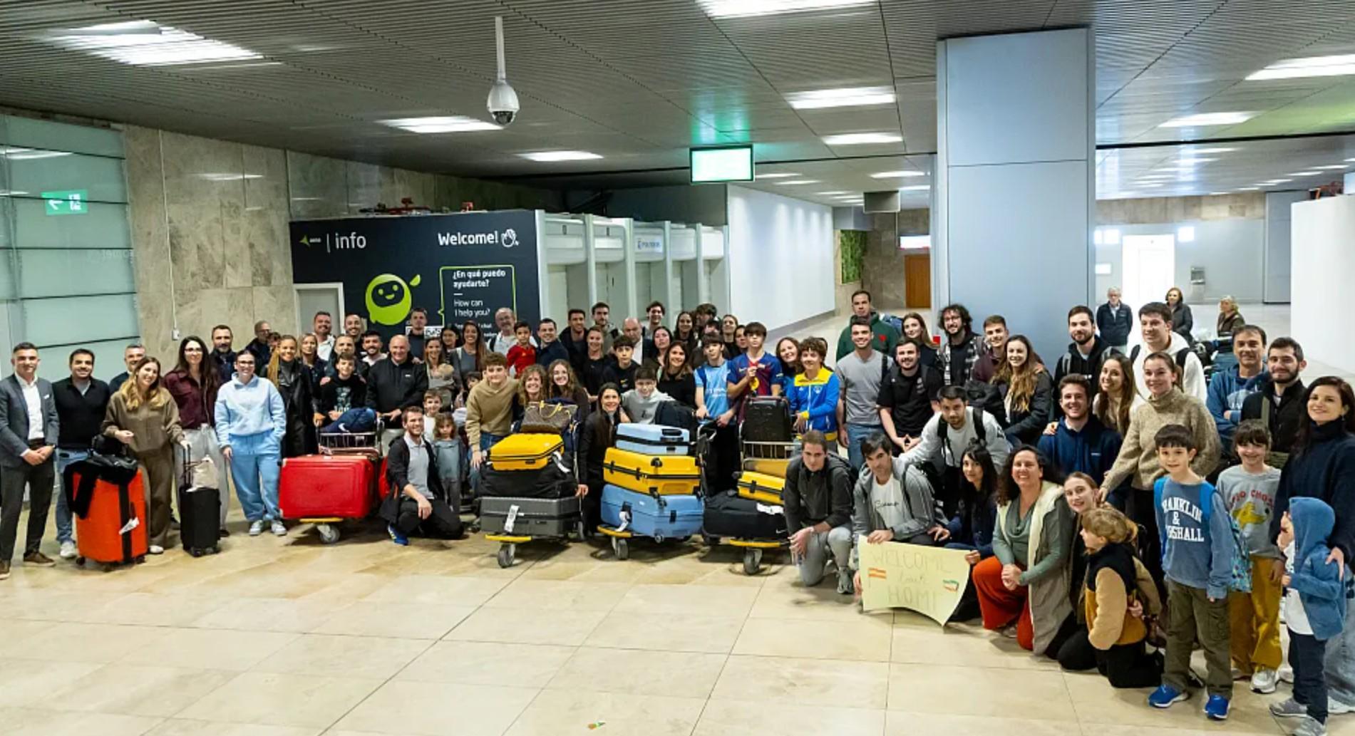 开云app-西足协包机接回150名滞留中东的西班牙足球从业者,现已安全抵达