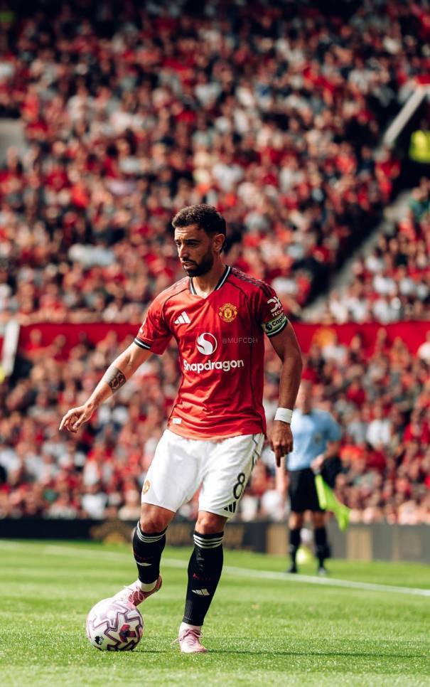 开云网页-ESPN:曼联计划世界杯前与B费谈未来,希望他至少再留一年